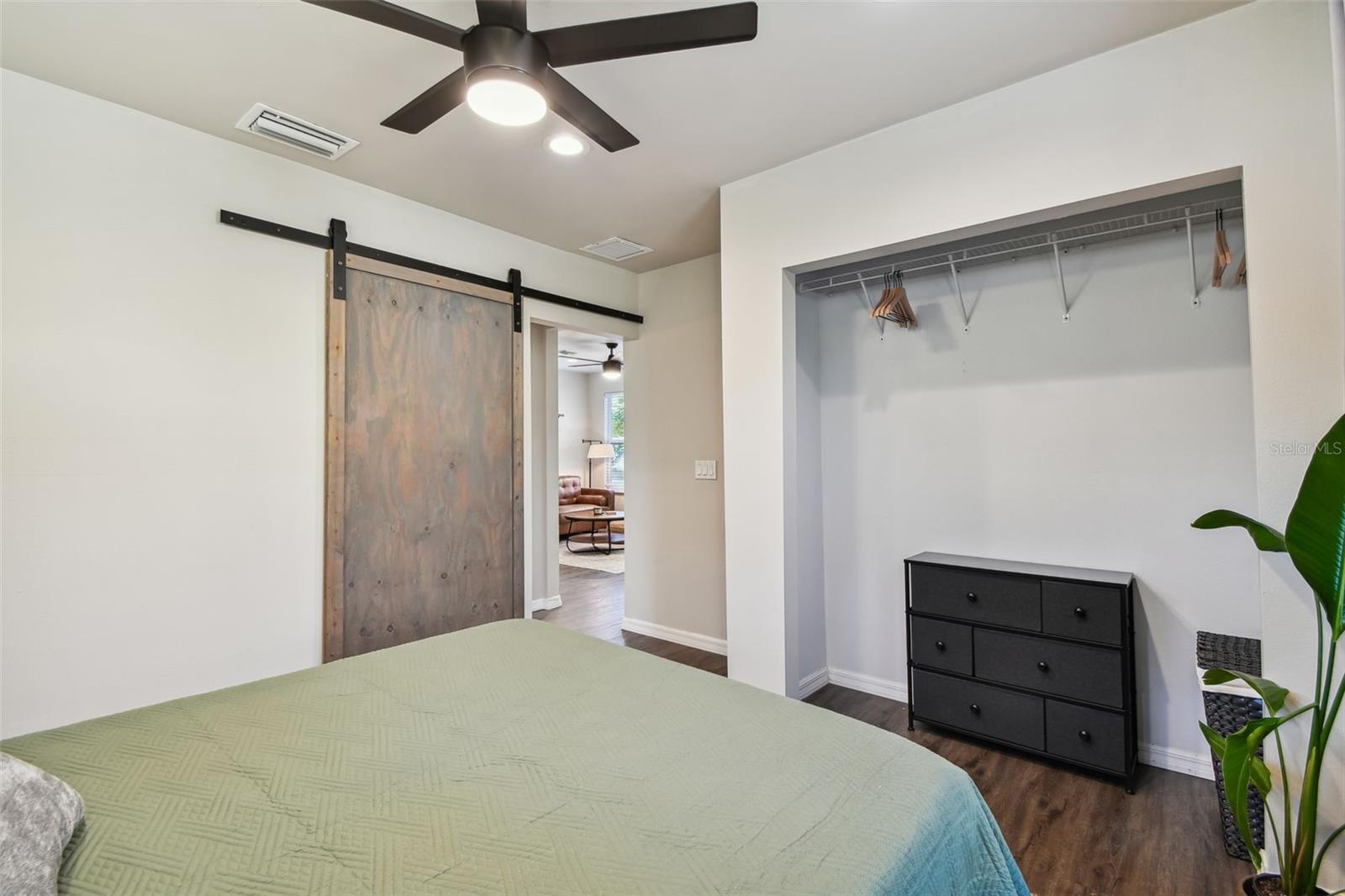 2310 30TH AVE N, ST PETERSBURG, FL — photo 13
