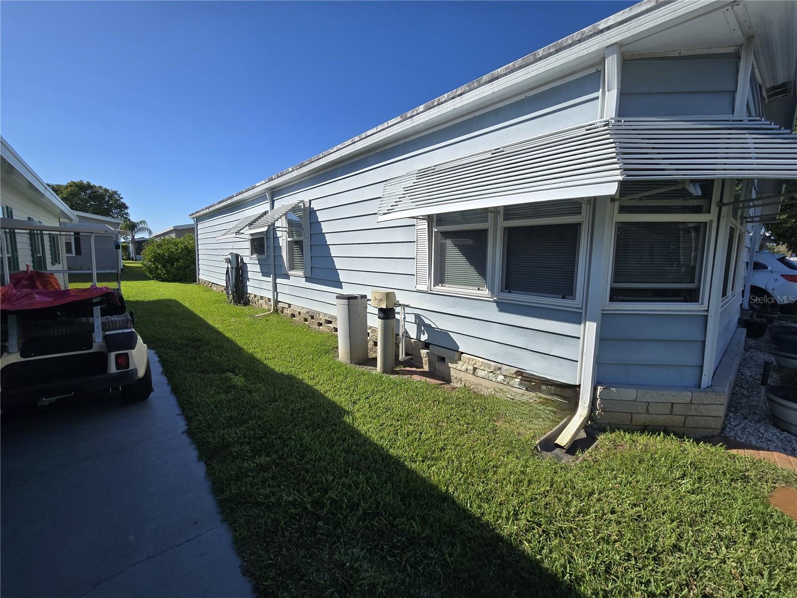 336 VICTORIA DR, HAINES CITY, FL — photo 2