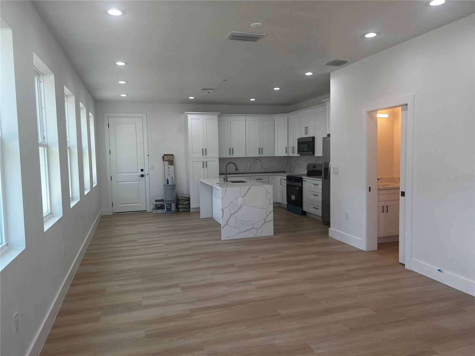 1514 E JUNEAU ST, TAMPA, FL — photo 4