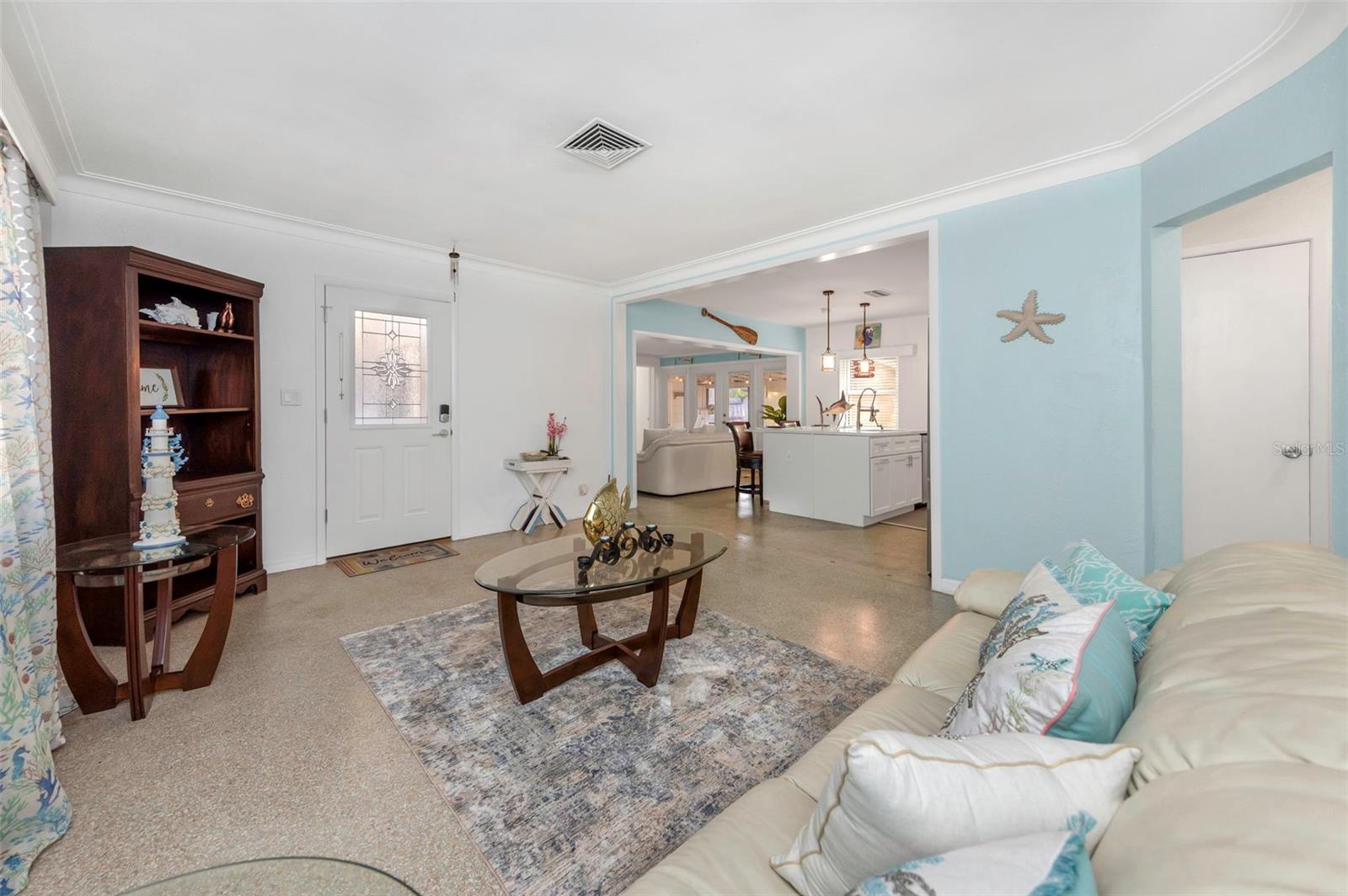 2025 TEMPLE TER, CLEARWATER, FL — photo 11