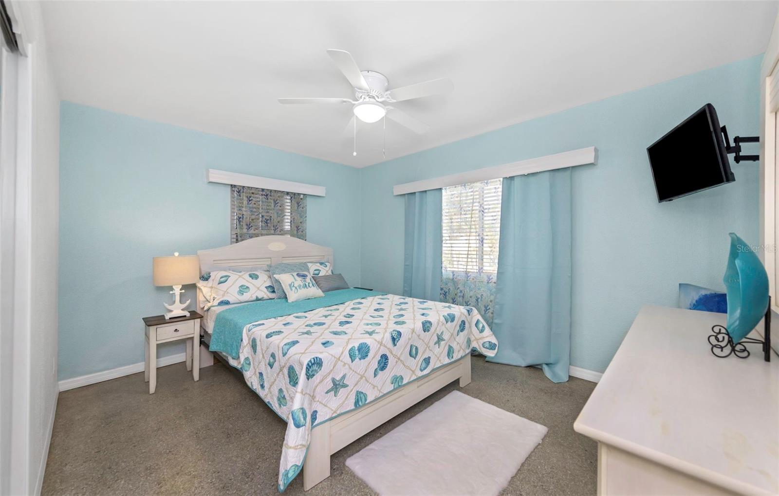2025 TEMPLE TER, CLEARWATER, FL — photo 22