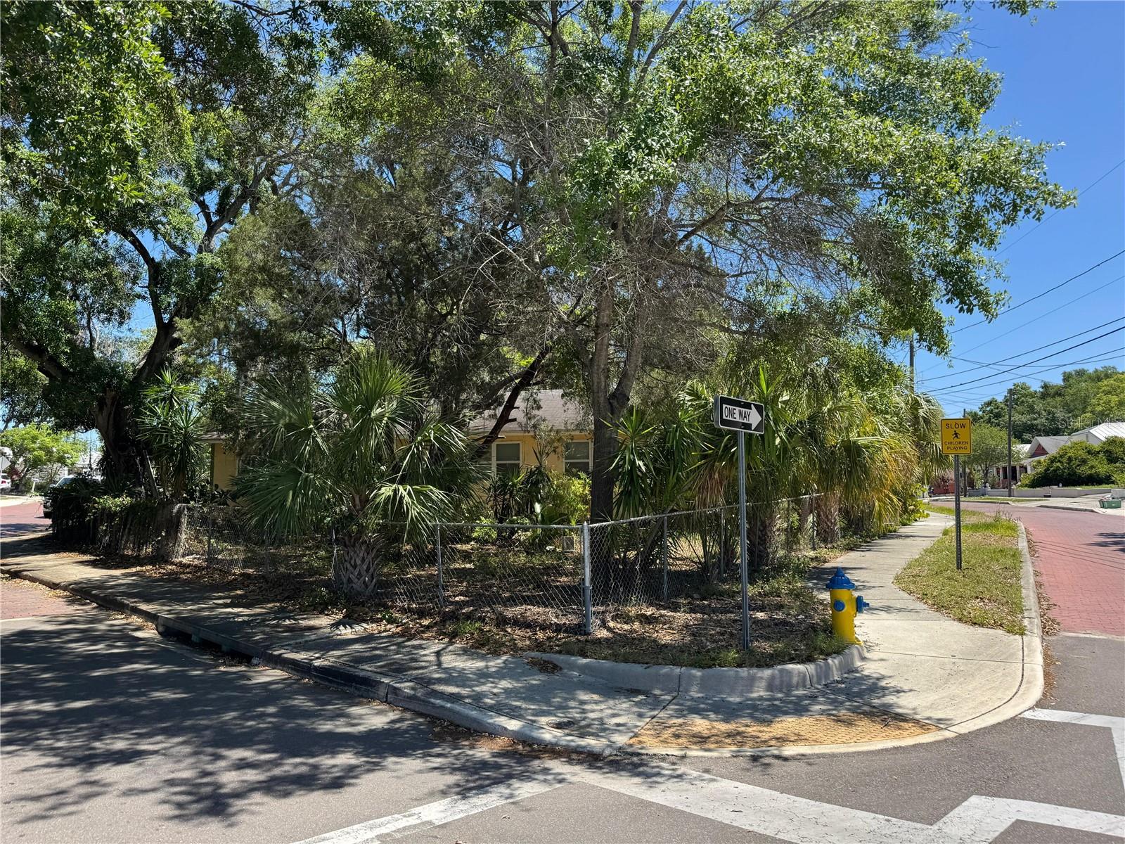 72 ADA ST, TARPON SPRINGS, FL — photo 28