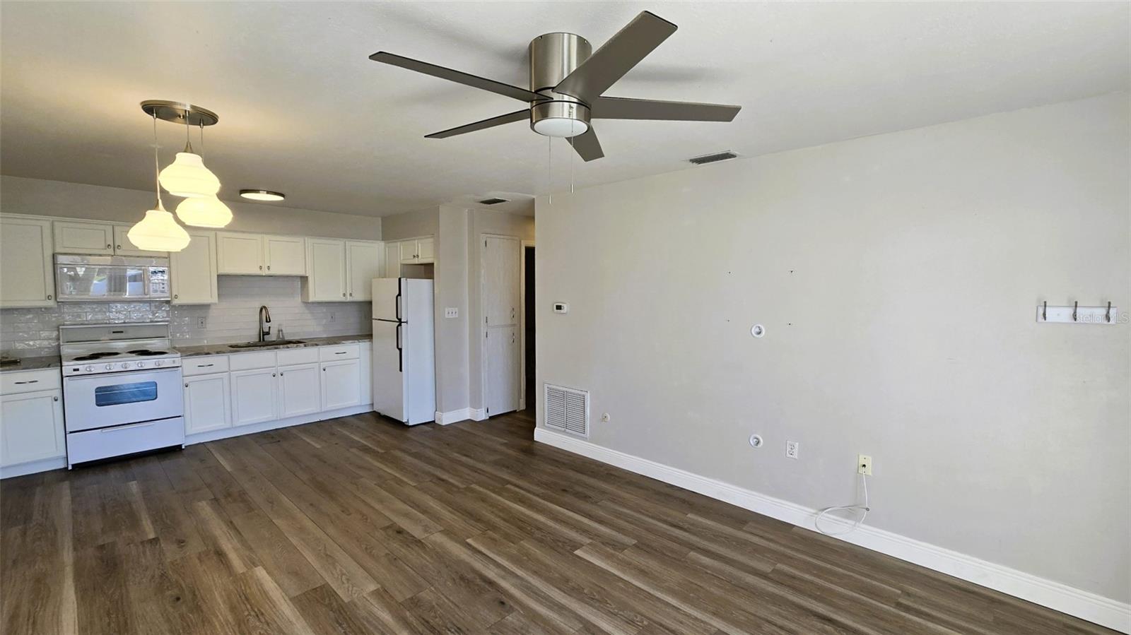 4356 TAHITIAN GARDENS CIR #C, HOLIDAY, FL — photo 5