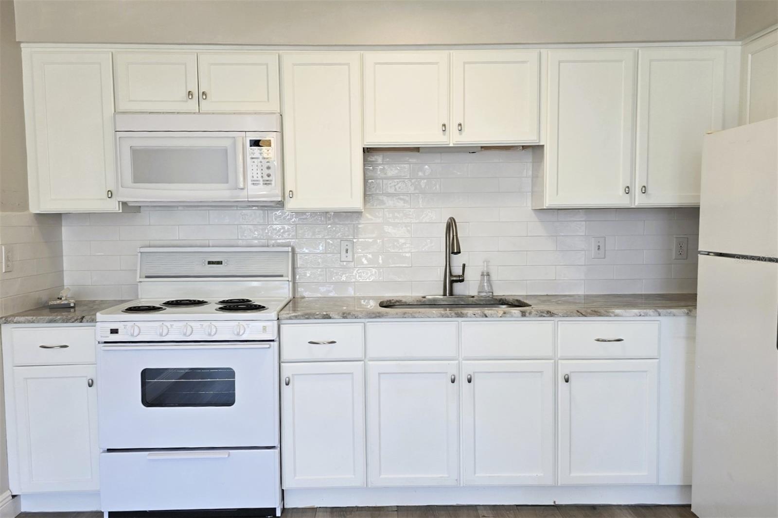 4356 TAHITIAN GARDENS CIR #C, HOLIDAY, FL — photo 9