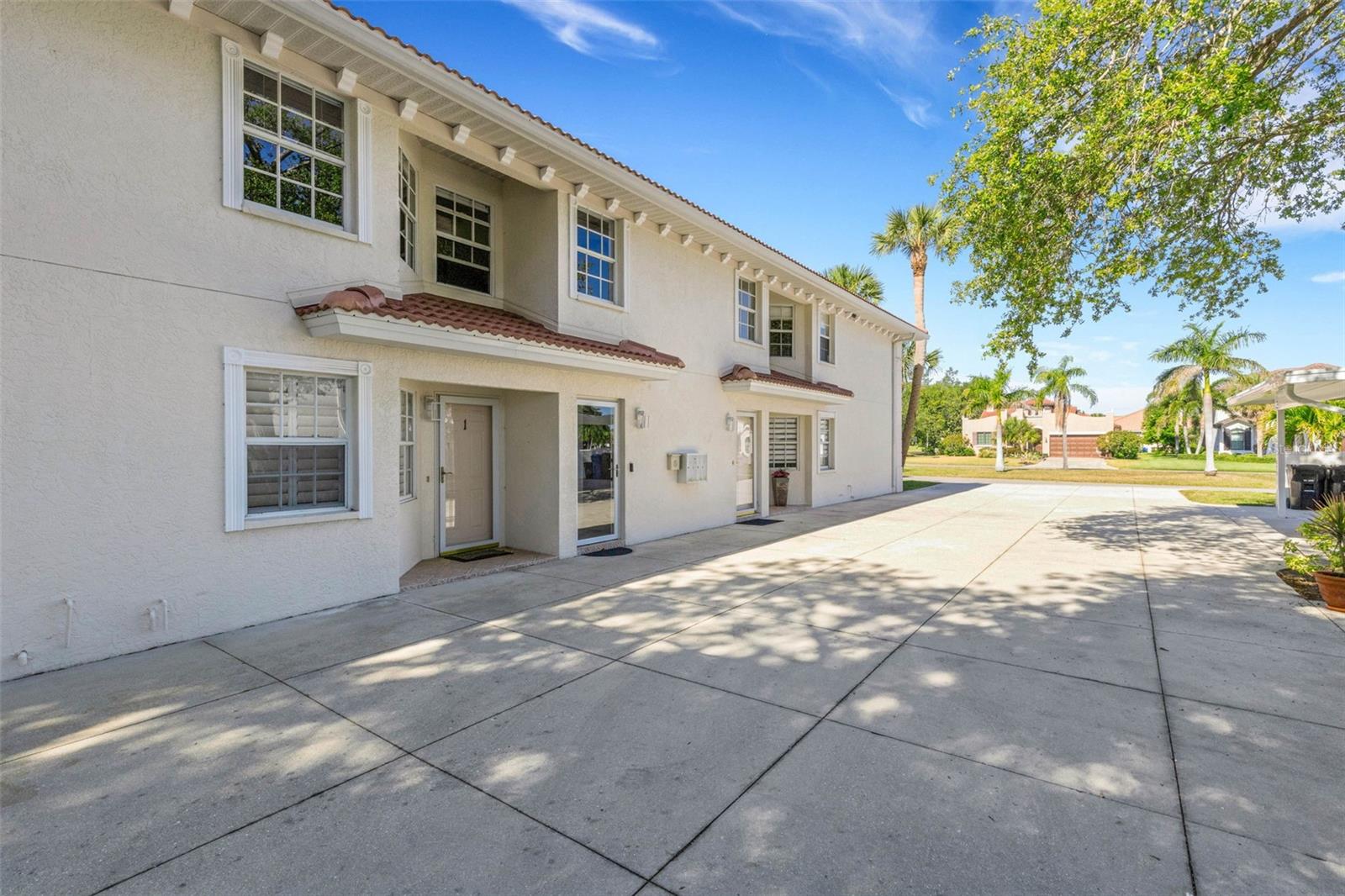 528 W VENICE AVE ## 1, VENICE, FL — photo 2