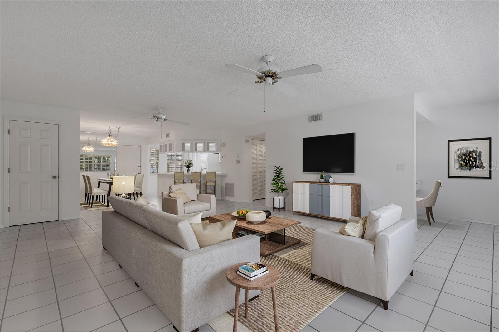 528 W VENICE AVE ## 1, VENICE, FL — photo 4