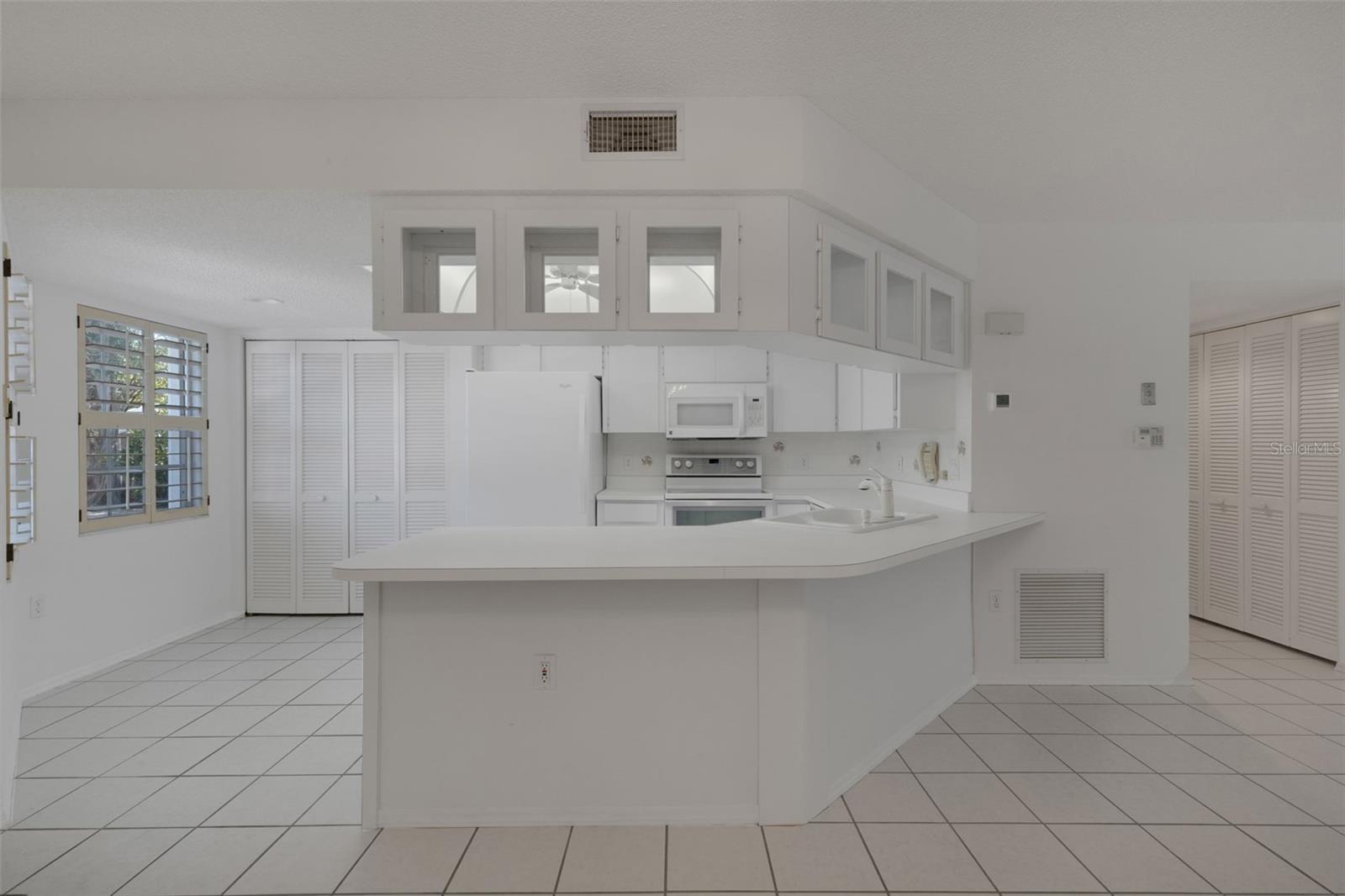 528 W VENICE AVE ## 1, VENICE, FL — photo 15