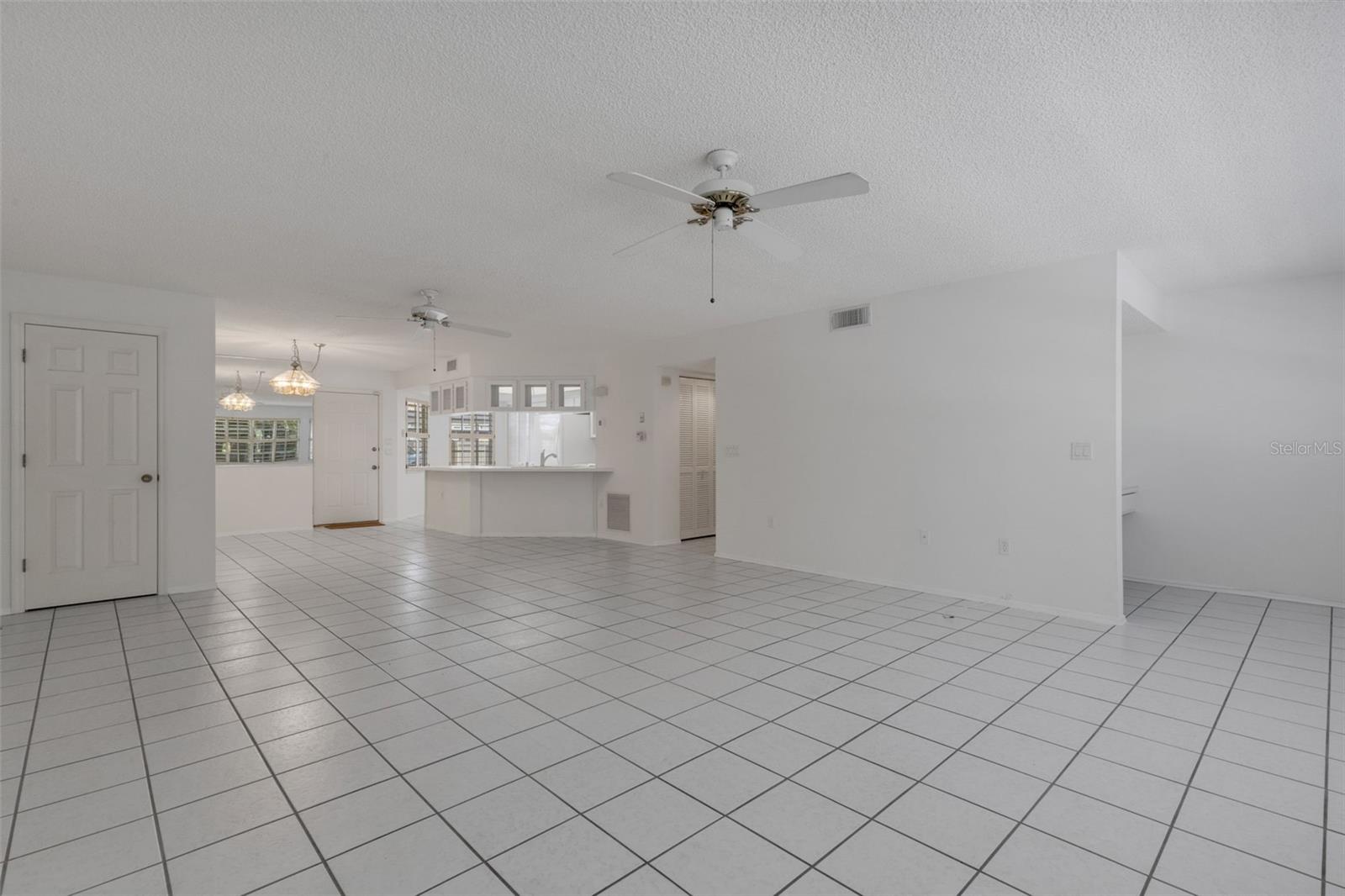 528 W VENICE AVE ## 1, VENICE, FL — photo 19