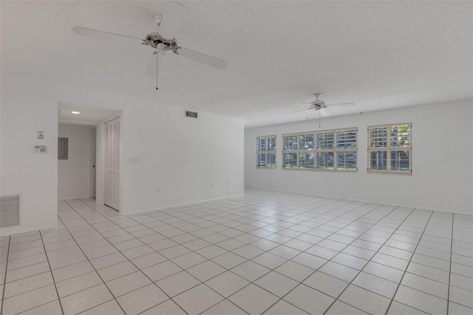 528 W VENICE AVE ## 1, VENICE, FL — photo 20