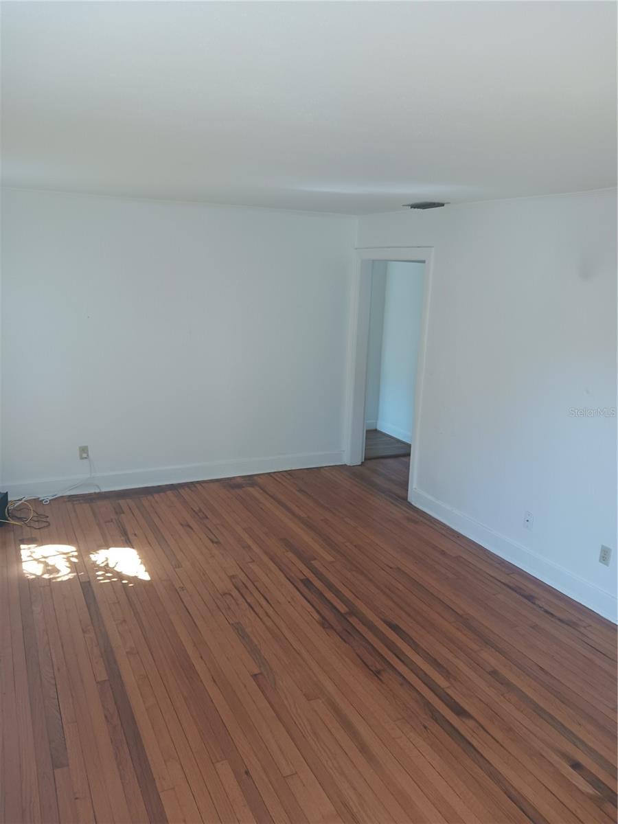 3720 4TH AVE N, ST PETERSBURG, FL — photo 9
