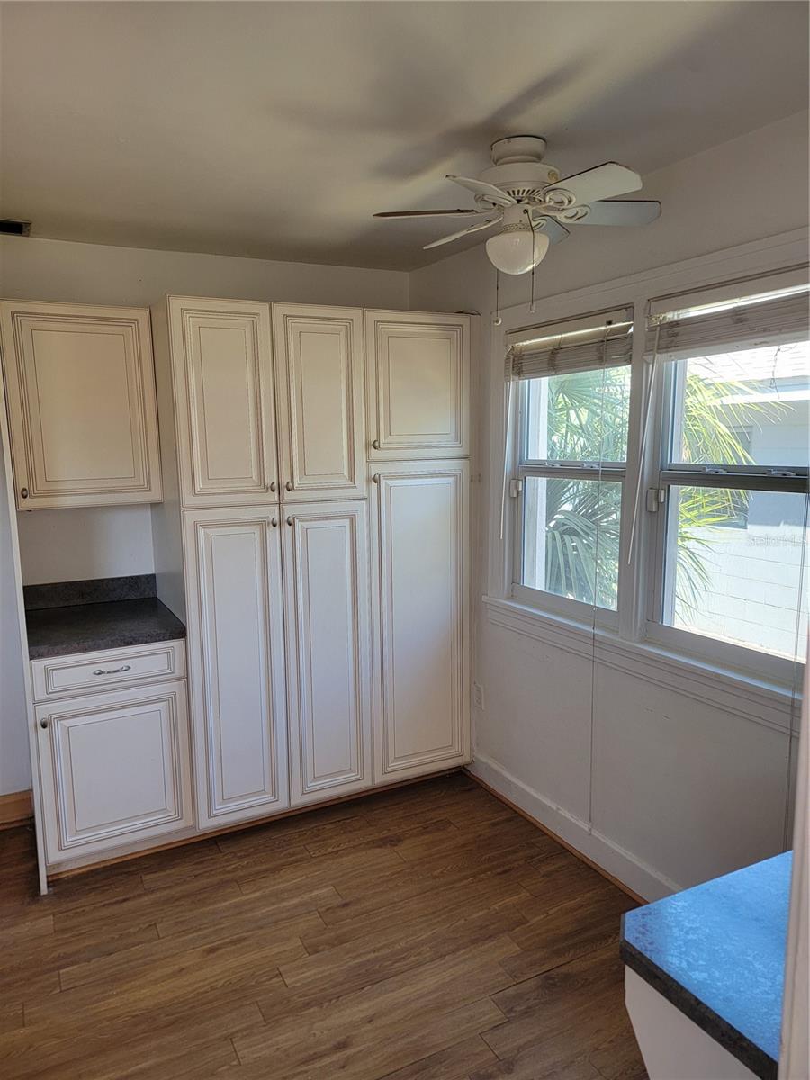 3720 4TH AVE N, ST PETERSBURG, FL — photo 26