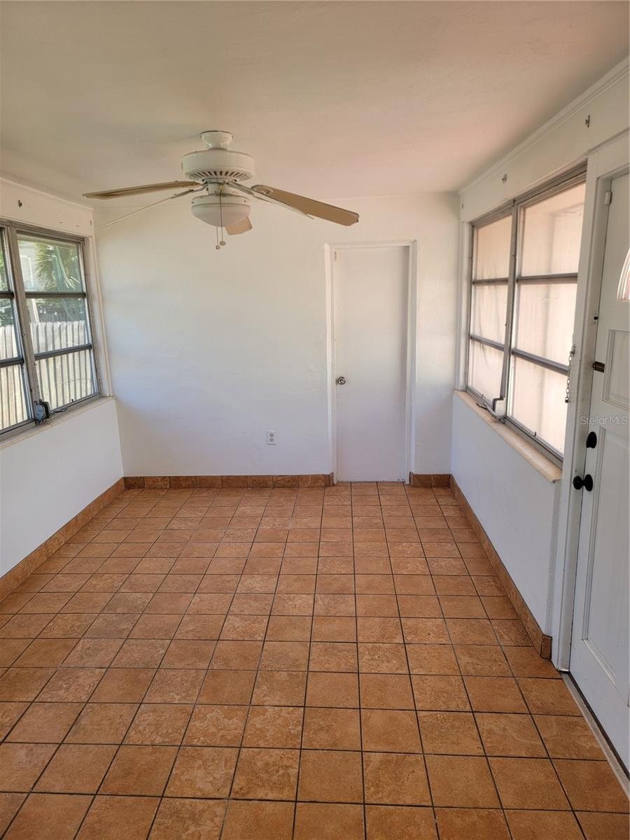 3720 4TH AVE N, ST PETERSBURG, FL — photo 28