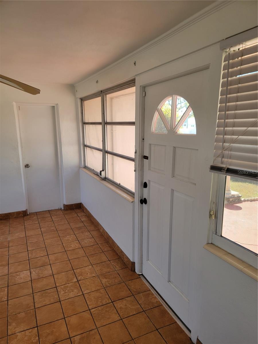 3720 4TH AVE N, ST PETERSBURG, FL — photo 29