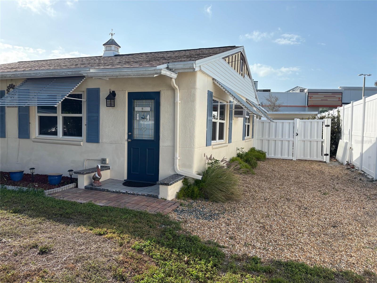 111 174TH AVE E, REDINGTON SHORES, FL — photo 2