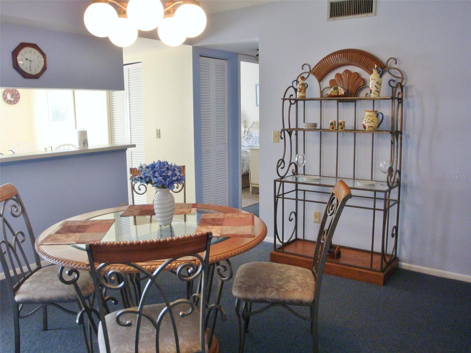 111 E CYPRESS CT #111, OLDSMAR, FL — photo 7