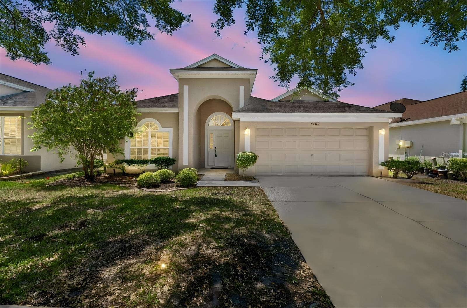 4789 WHISPERING WIND AVE, TAMPA, FL