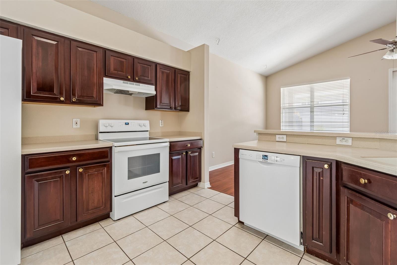4789 WHISPERING WIND AVE, TAMPA, FL — photo 49