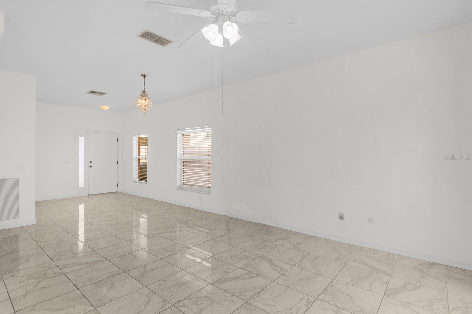 5090 NE 122ND BLVD, OXFORD, FL — photo 4