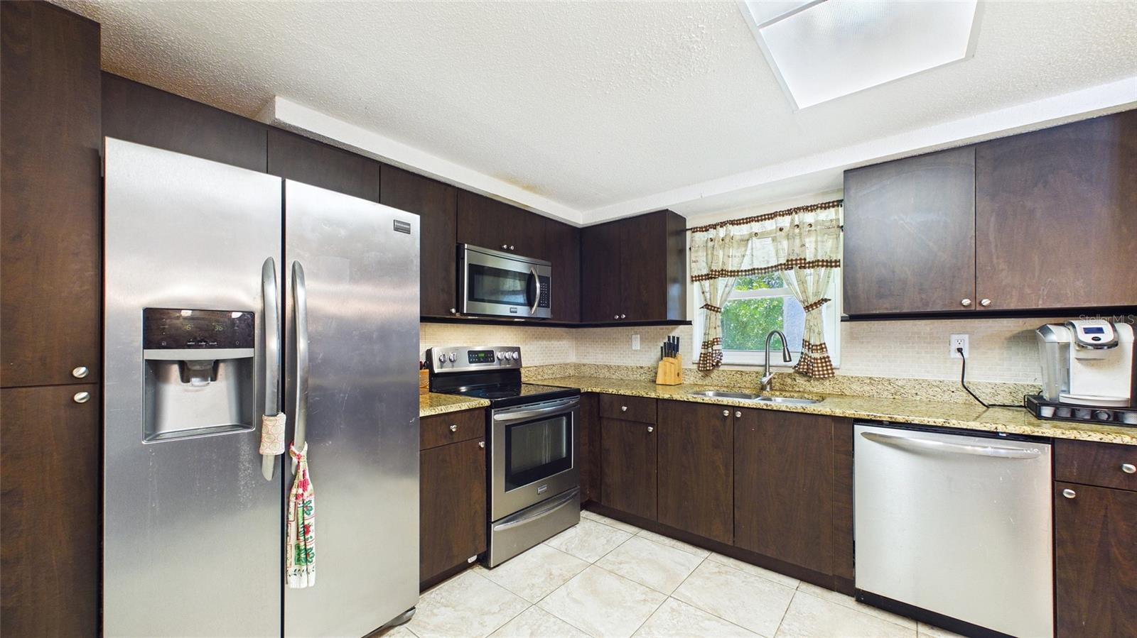 8840 CARMEN LN, PORT RICHEY, FL — photo 14