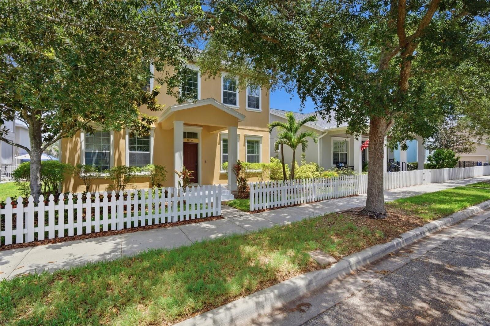11310 WINTHROP LAKE DR, RIVERVIEW, FL