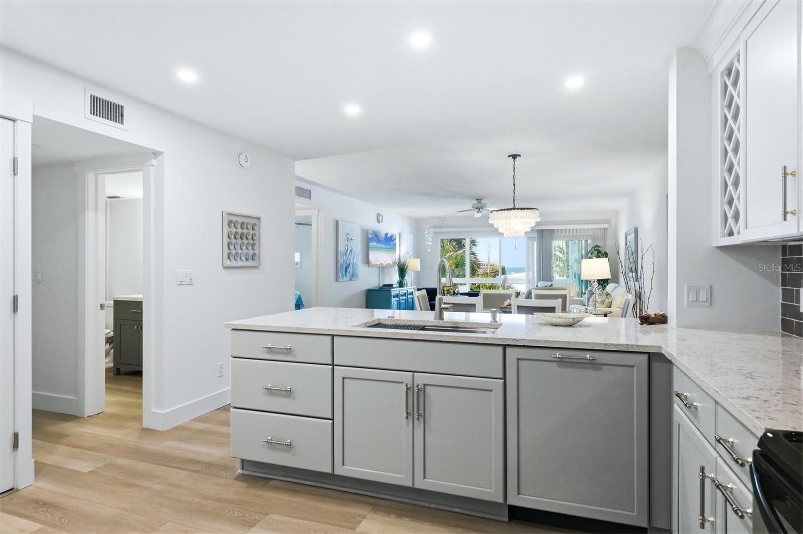 2100 BENJAMIN FRANKLIN DR #205, SARASOTA, FL — photo 17