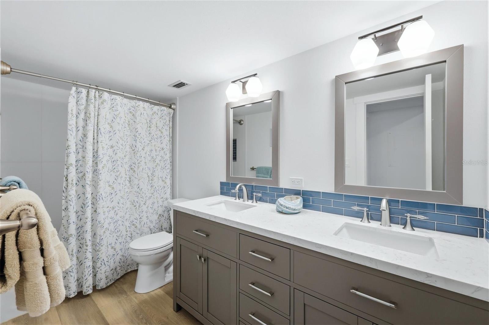 2100 BENJAMIN FRANKLIN DR #205, SARASOTA, FL — photo 24