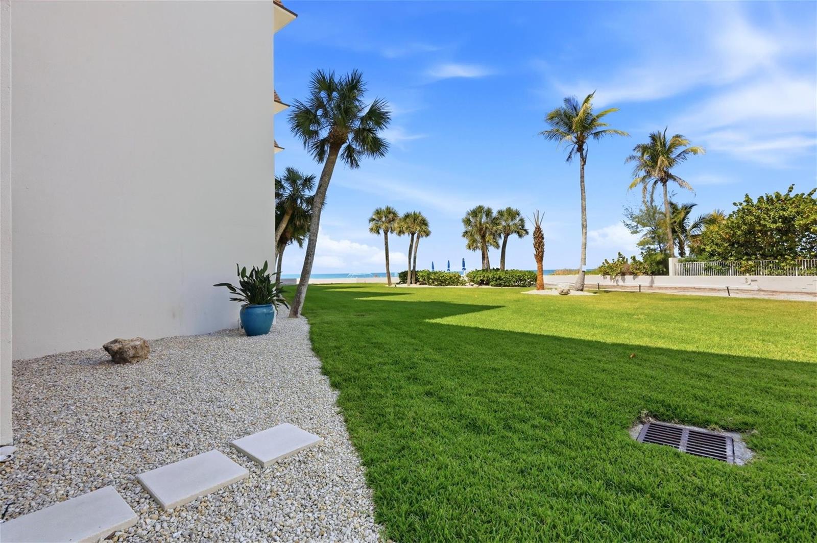 2110 BENJAMIN FRANKLIN DR #104, SARASOTA, FL — photo 36