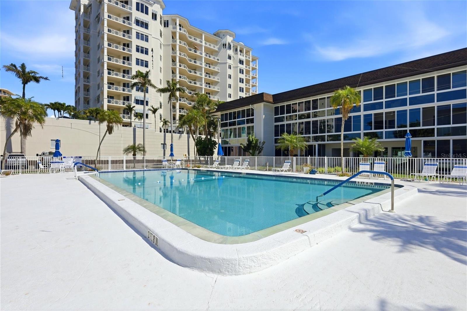 2110 BENJAMIN FRANKLIN DR #104, SARASOTA, FL — photo 40