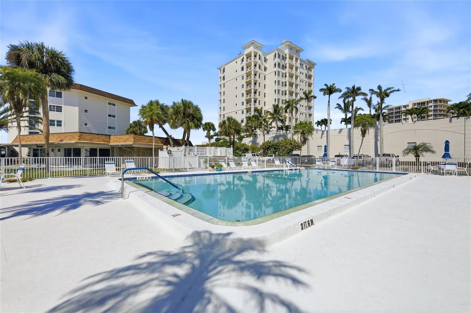2110 BENJAMIN FRANKLIN DR #104, SARASOTA, FL — photo 41