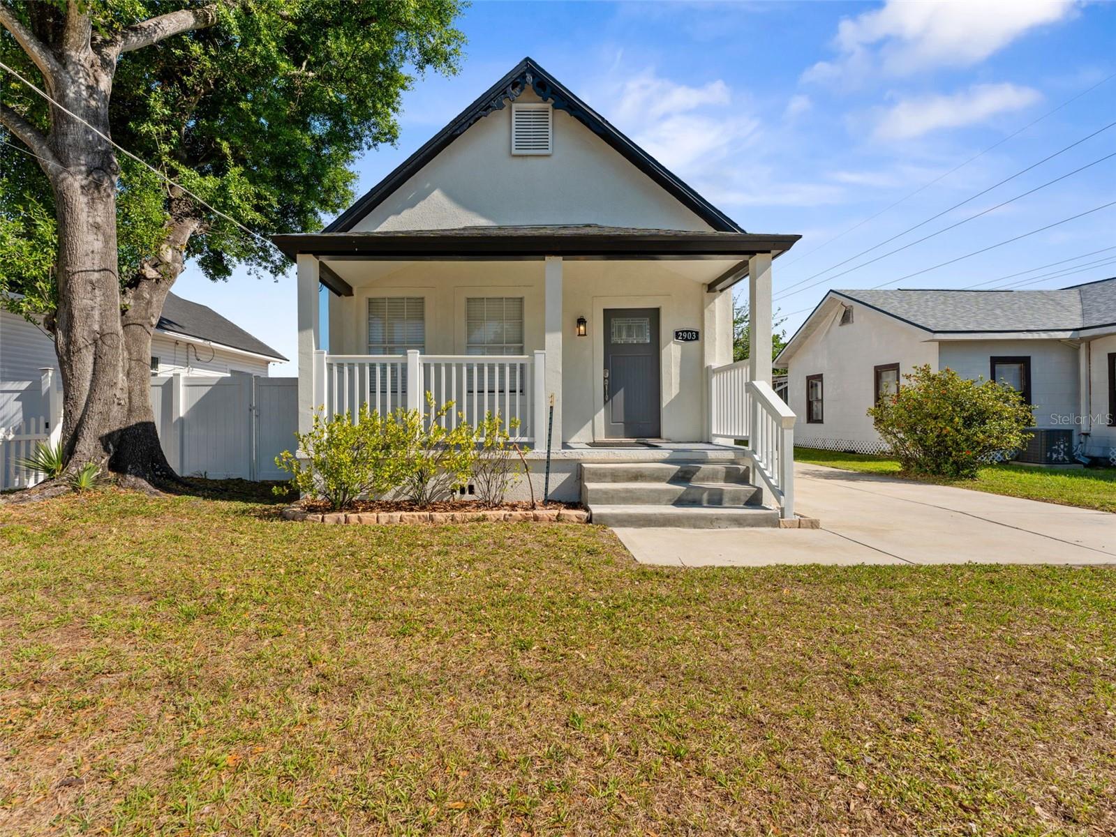 2903 W IVY ST, TAMPA, FL