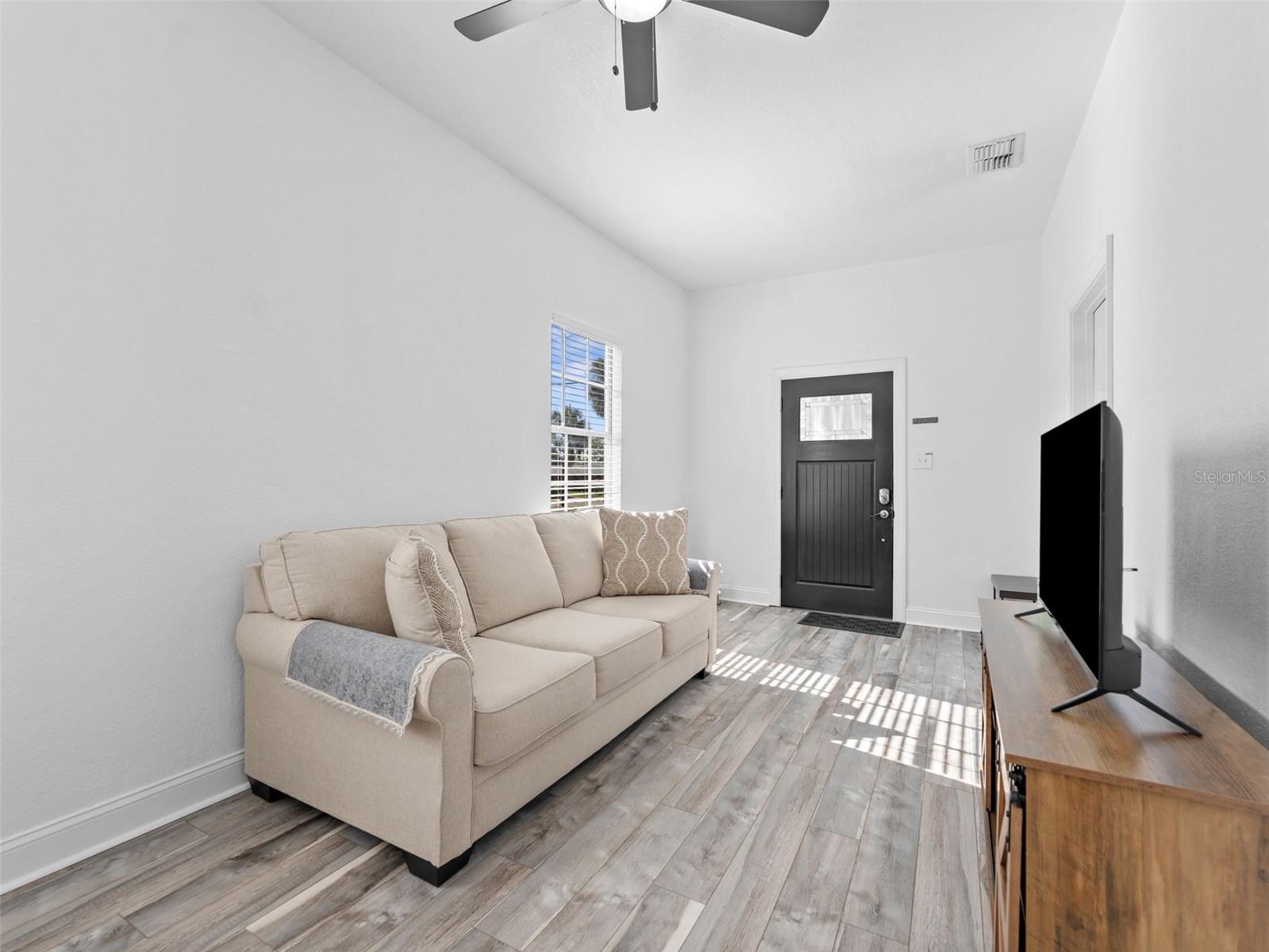2903 W IVY ST, TAMPA, FL — photo 7