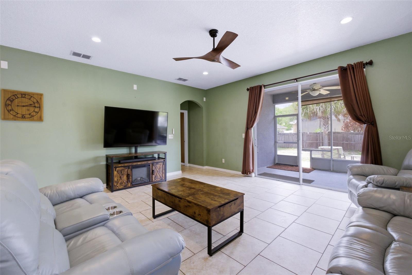 35937 DAWN DR, LEESBURG, FL — photo 11