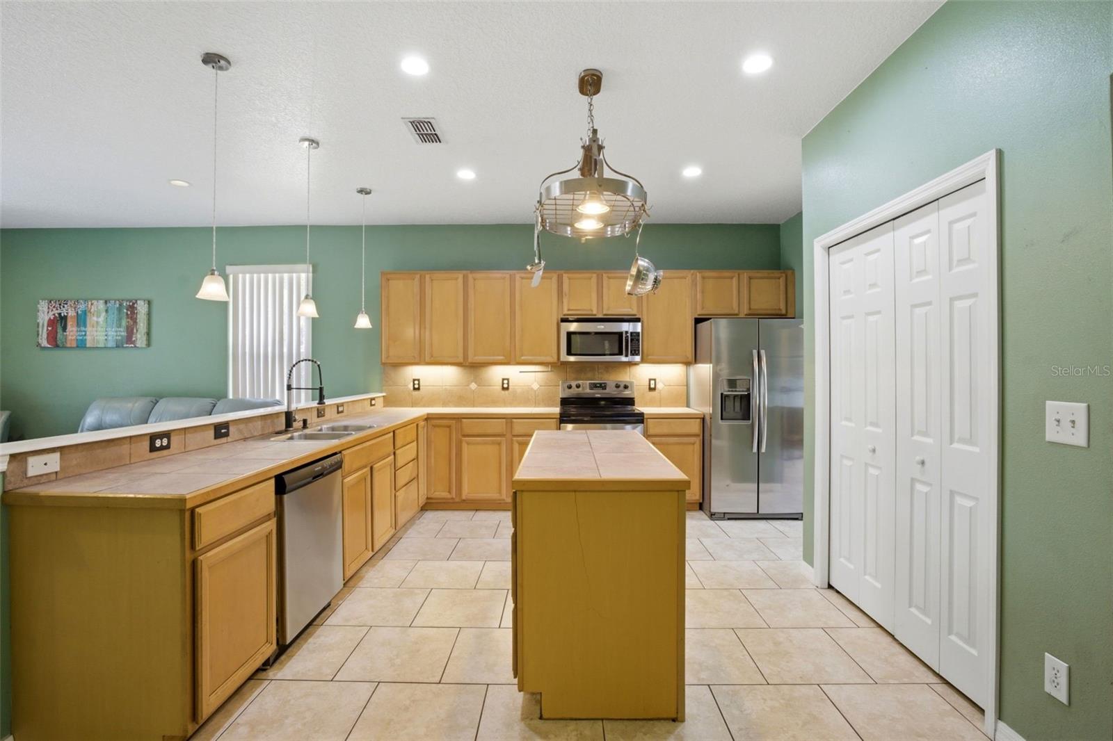 35937 DAWN DR, LEESBURG, FL — photo 20