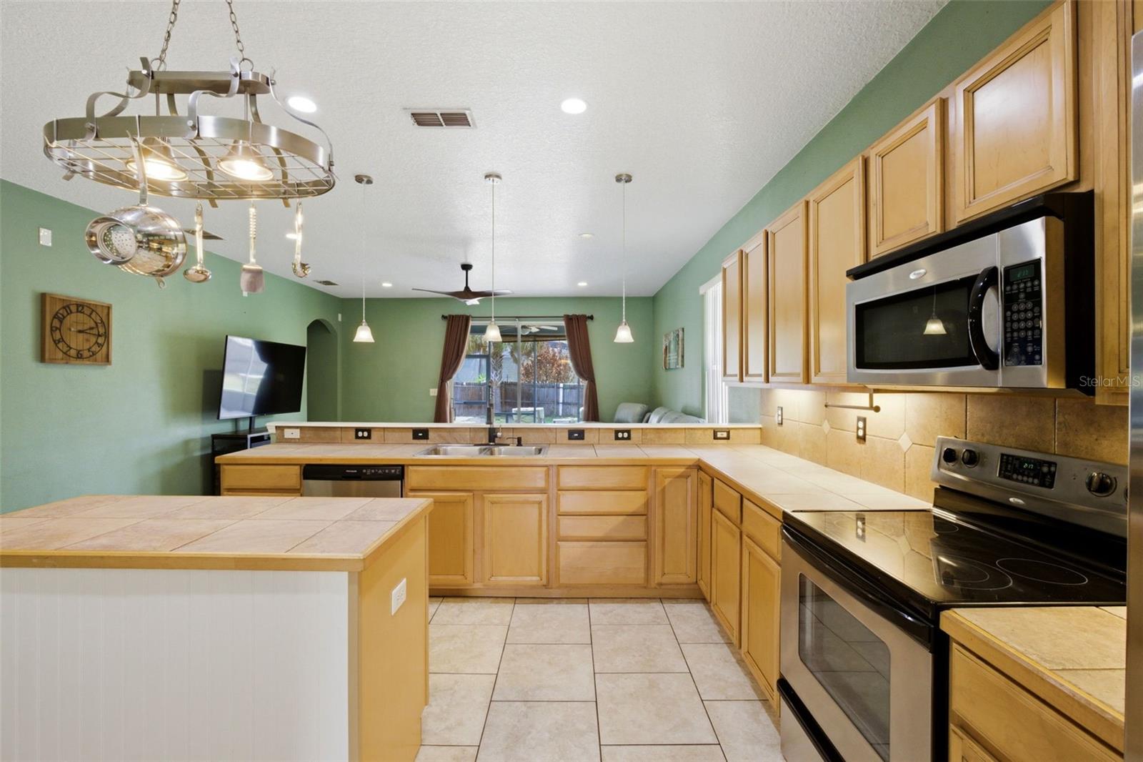 35937 DAWN DR, LEESBURG, FL — photo 23
