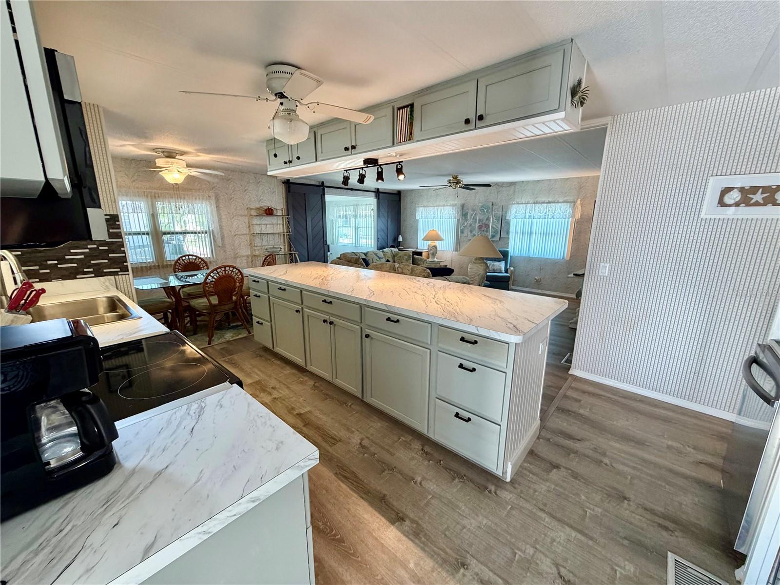 34540 VIOLET DR N, PINELLAS PARK, FL — photo 5