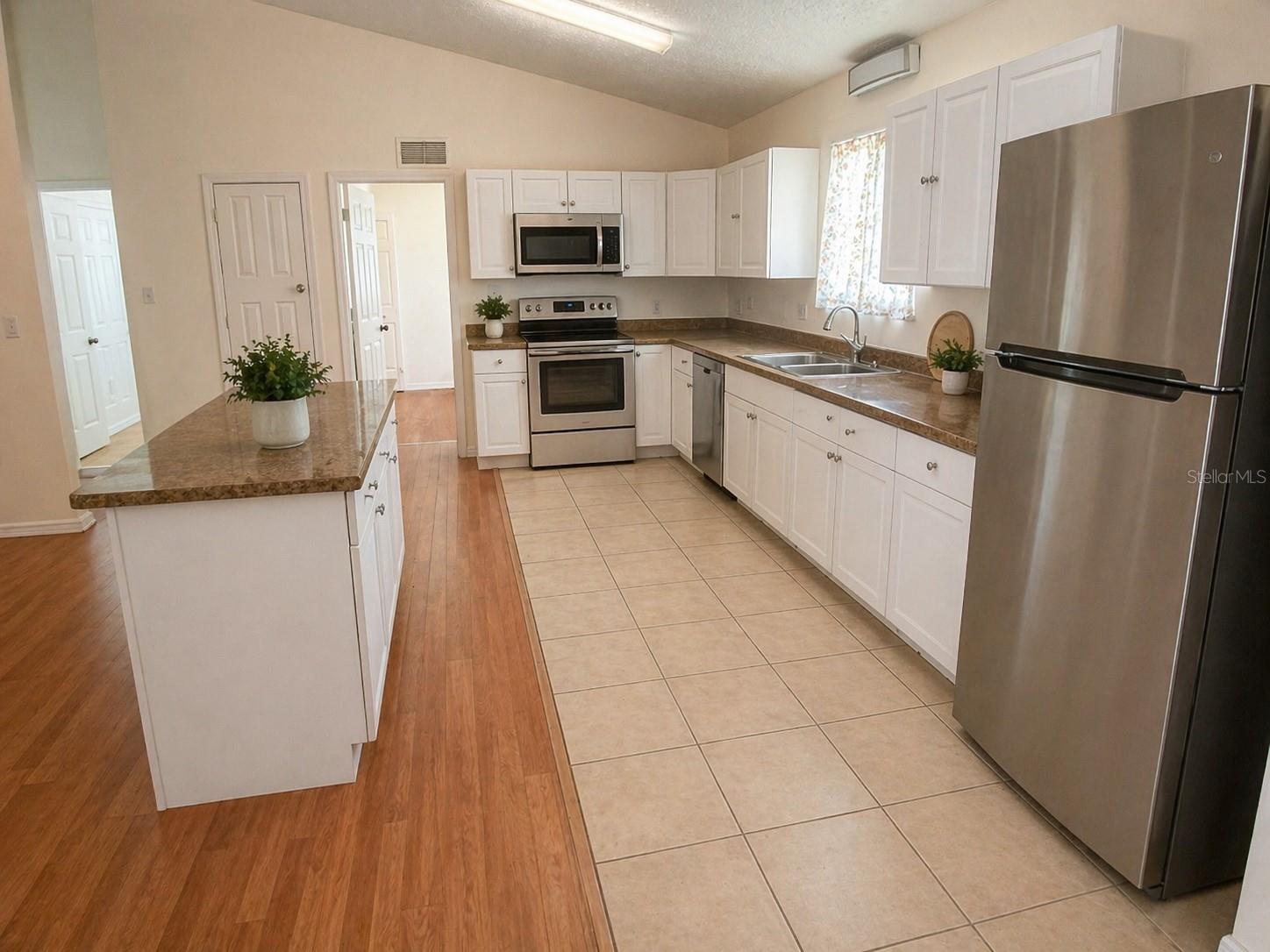 1446 NW MAGNOLIA TER, ARCADIA, FL — photo 2