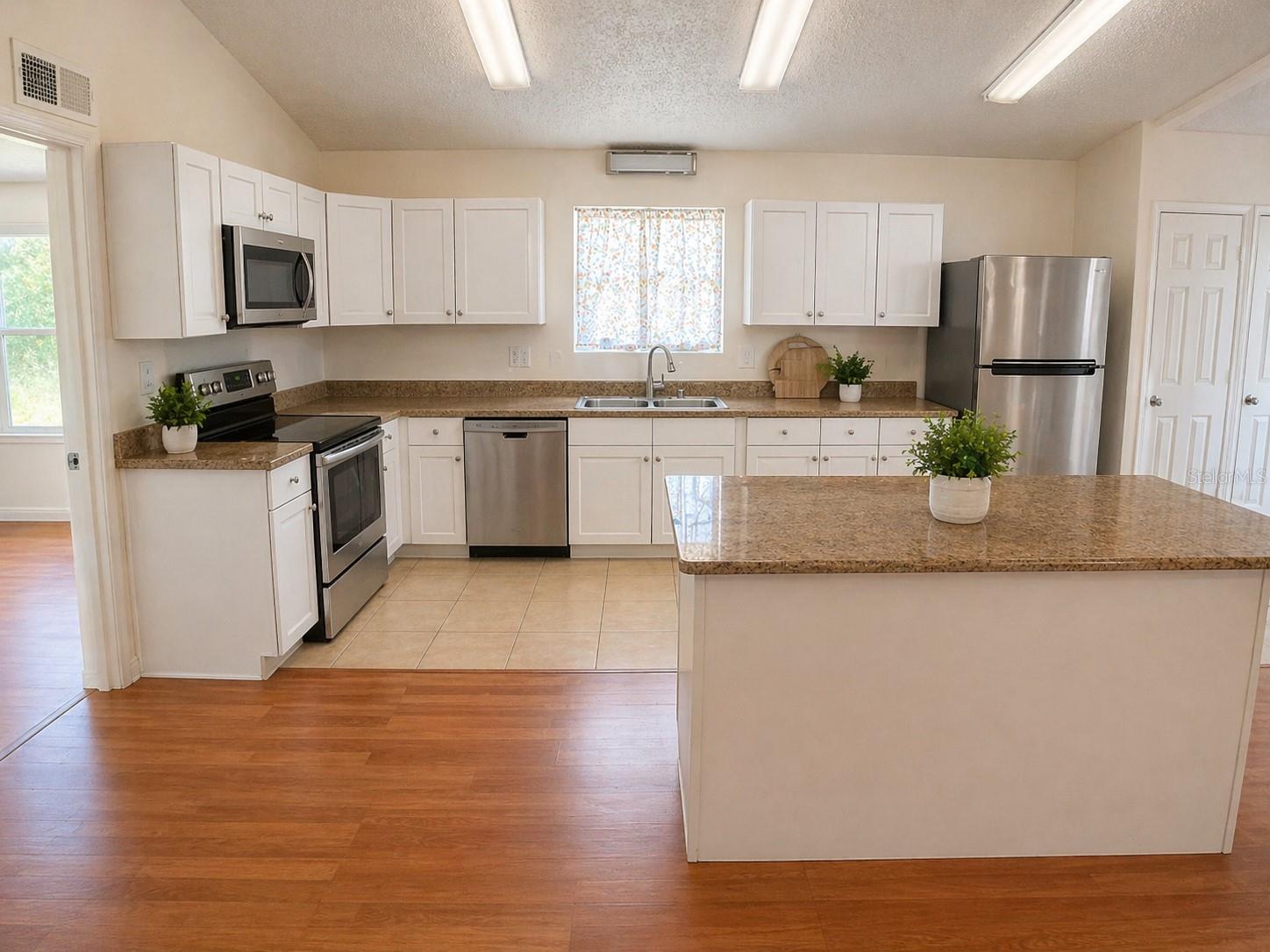 1446 NW MAGNOLIA TER, ARCADIA, FL — photo 3