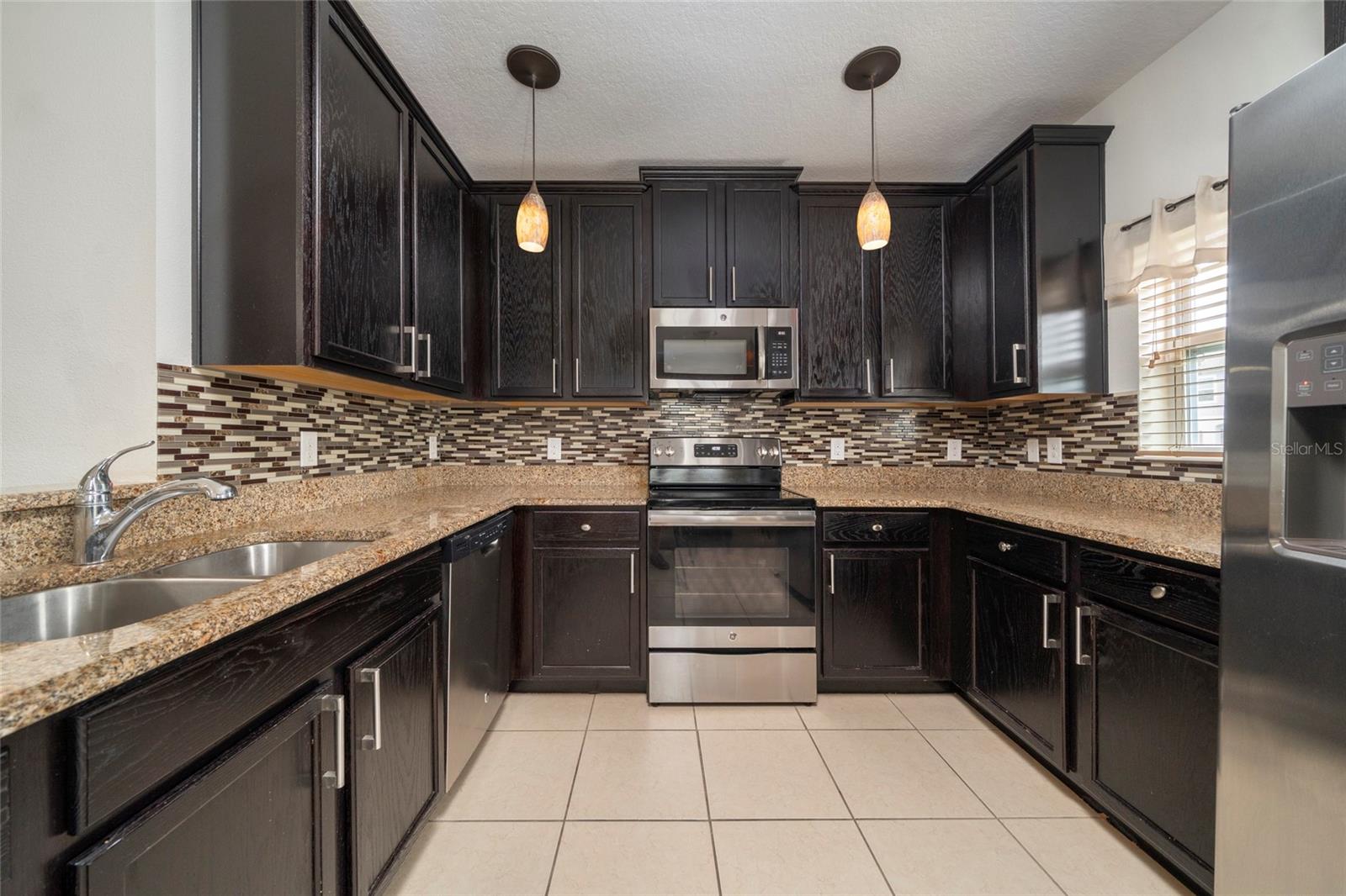 212 PRIMROSE DR, DAVENPORT, FL — photo 8