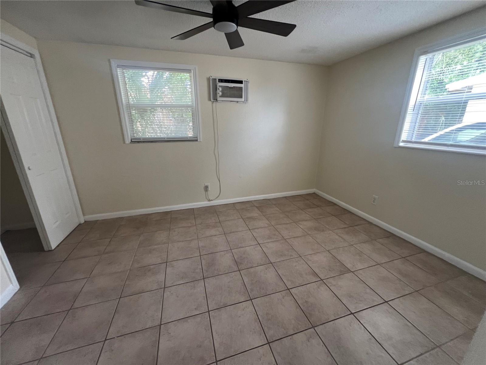 275 PINEAPPLE ST #B, ENGLEWOOD, FL — photo 4