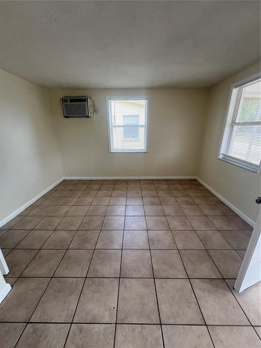 275 PINEAPPLE ST #B, ENGLEWOOD, FL — photo 5