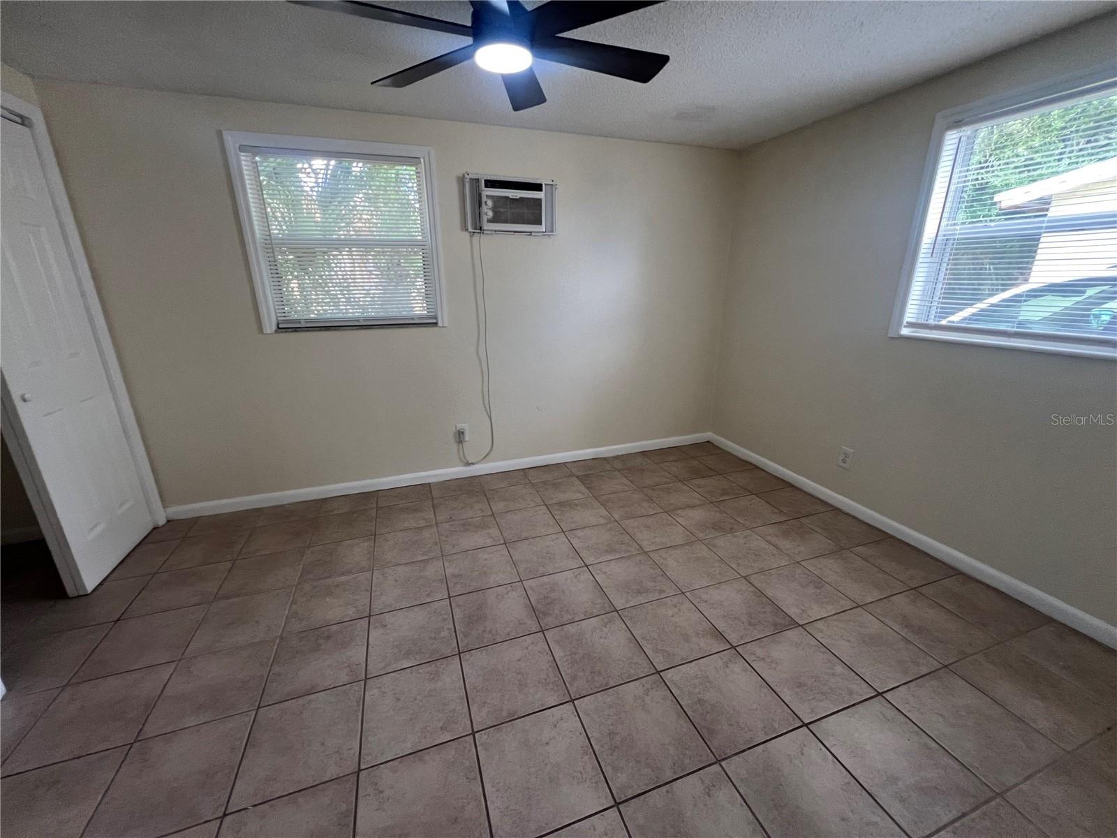 275 PINEAPPLE ST #B, ENGLEWOOD, FL — photo 6