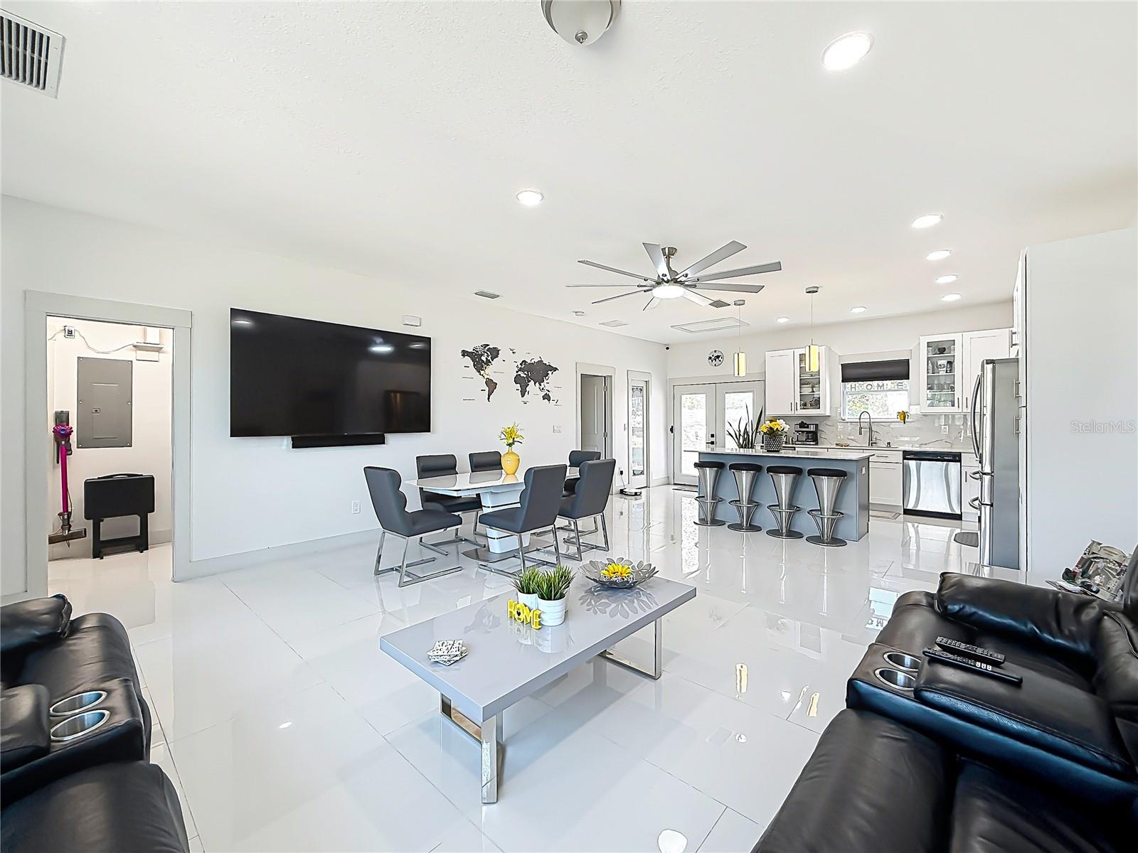 11426 LAKEVIEW DR, LEESBURG, FL — photo 13