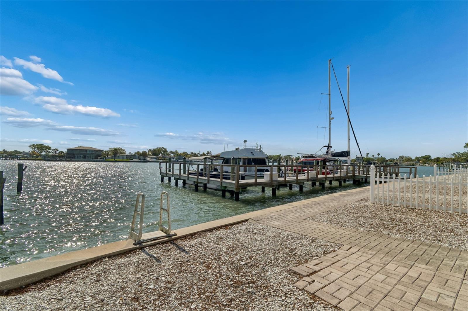 2307 BAY BLVD, INDIAN ROCKS BEACH, FL — photo 22