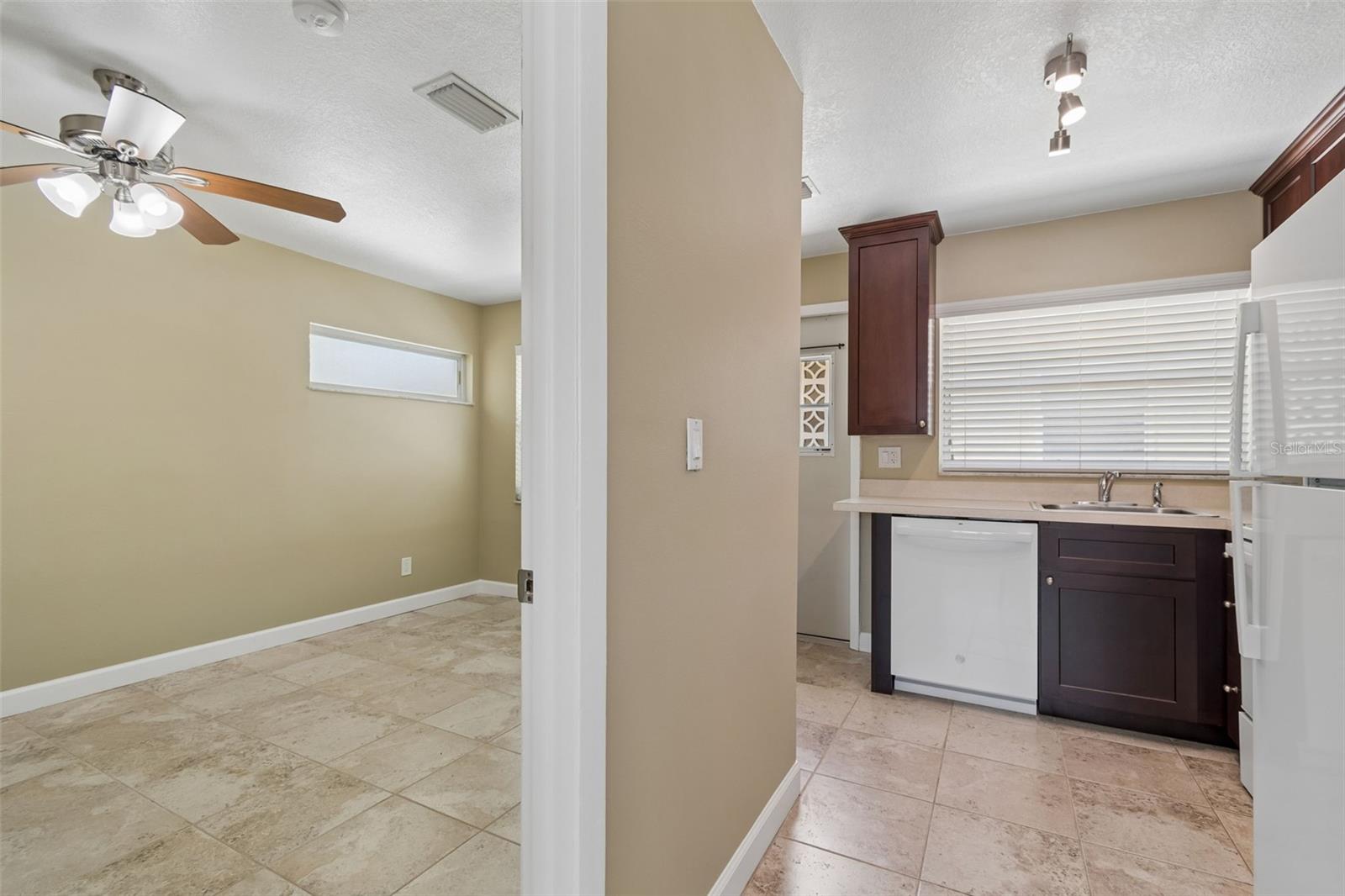 2307 BAY BLVD, INDIAN ROCKS BEACH, FL — photo 80