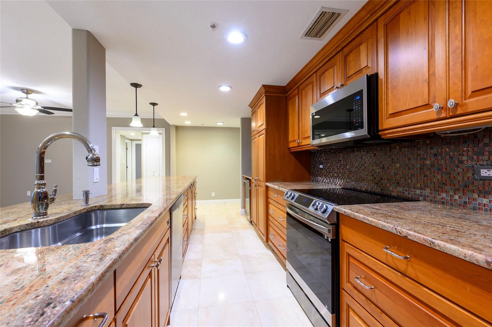 36750 US HIGHWAY 19 N #04221, PALM HARBOR, FL — photo 12