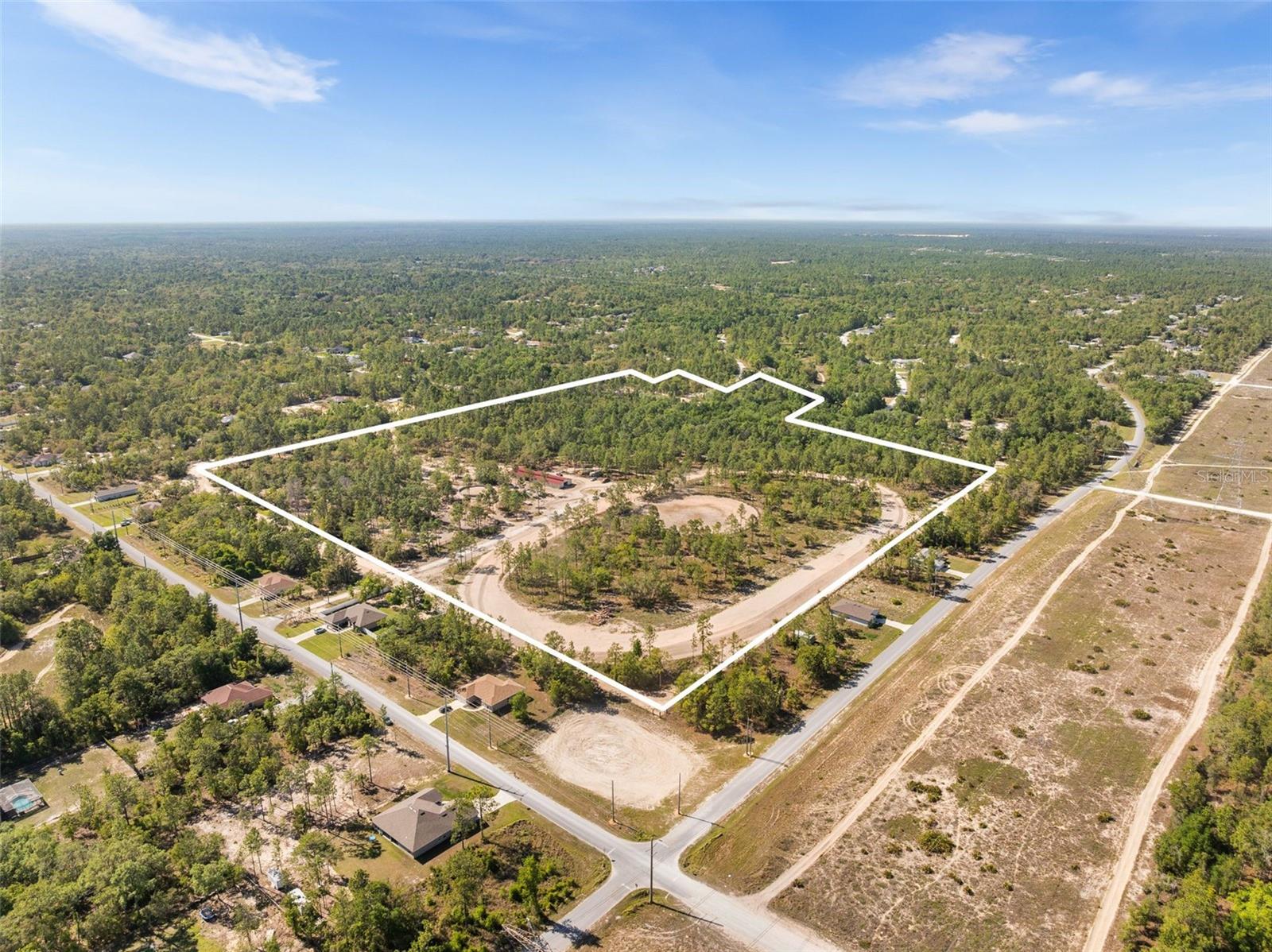 25723 BAREVA RD, WEEKI WACHEE, FL