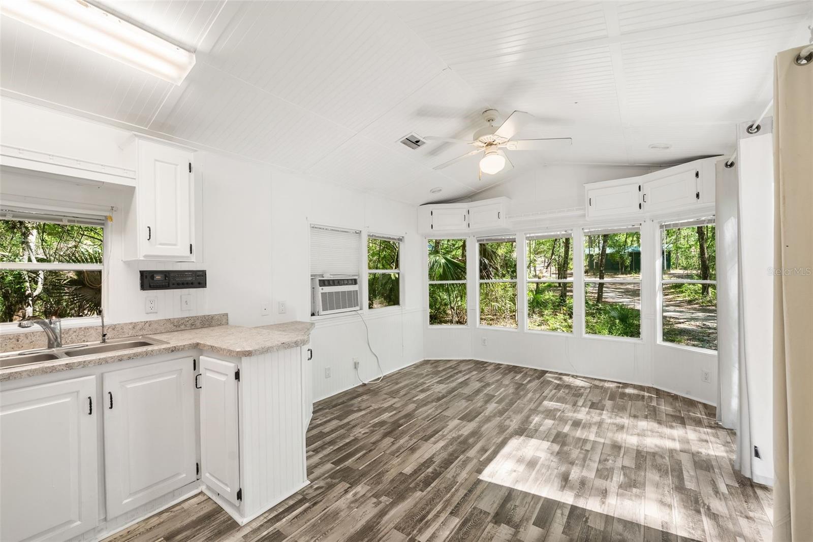 25723 BAREVA RD, WEEKI WACHEE, FL — photo 32