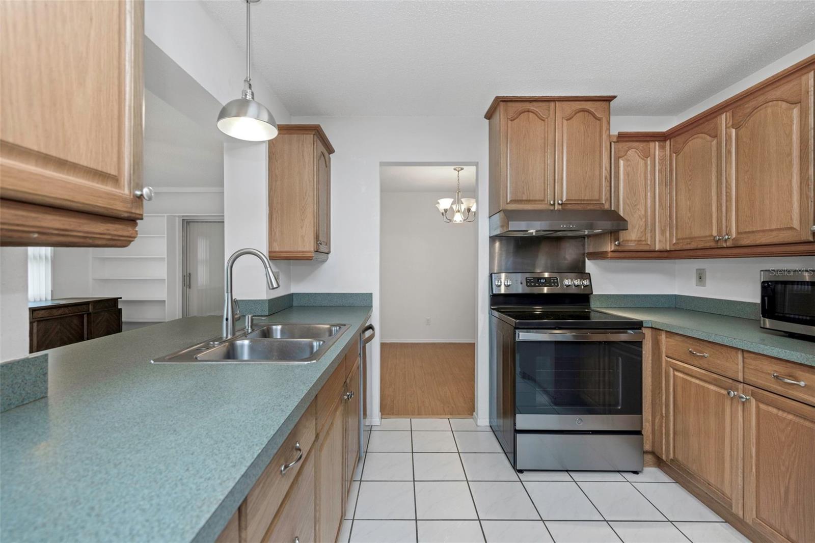 3627 100TH PL N #4, PINELLAS PARK, FL — photo 25