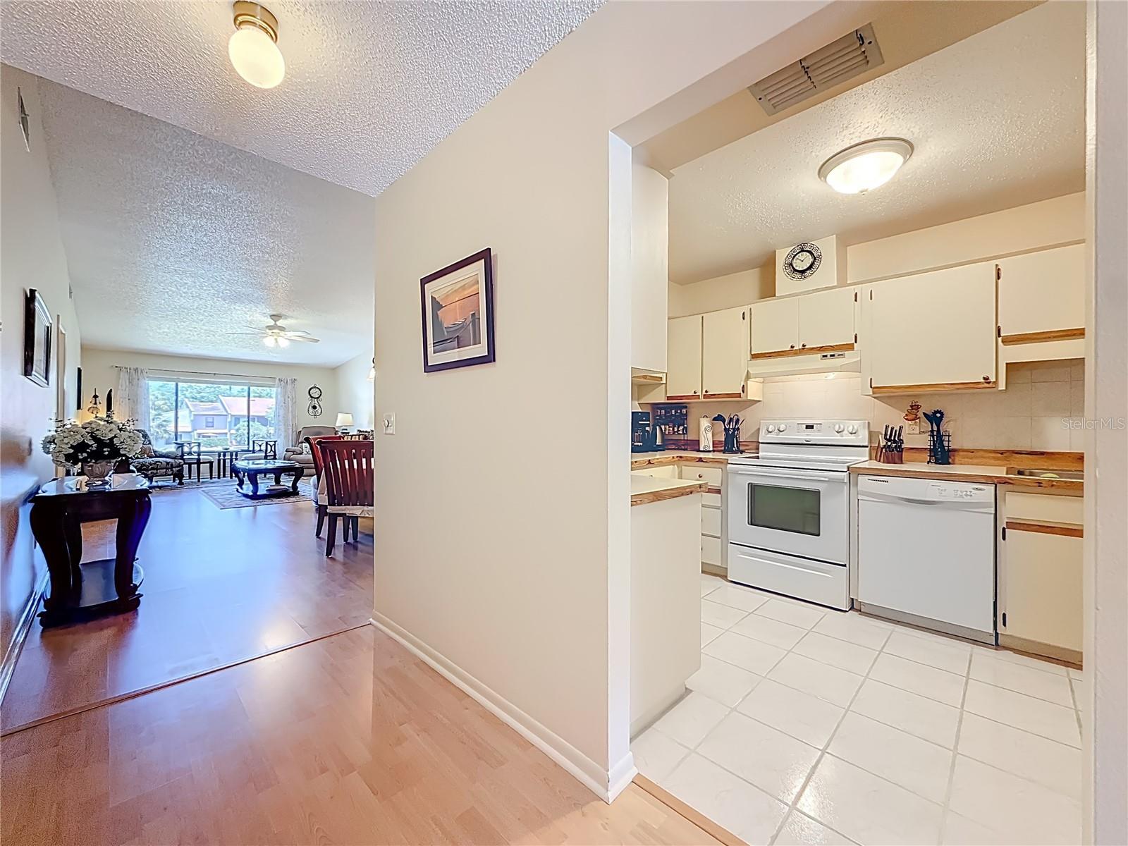 3505 TARPON WOODS BLVD #P408, PALM HARBOR, FL — photo 4