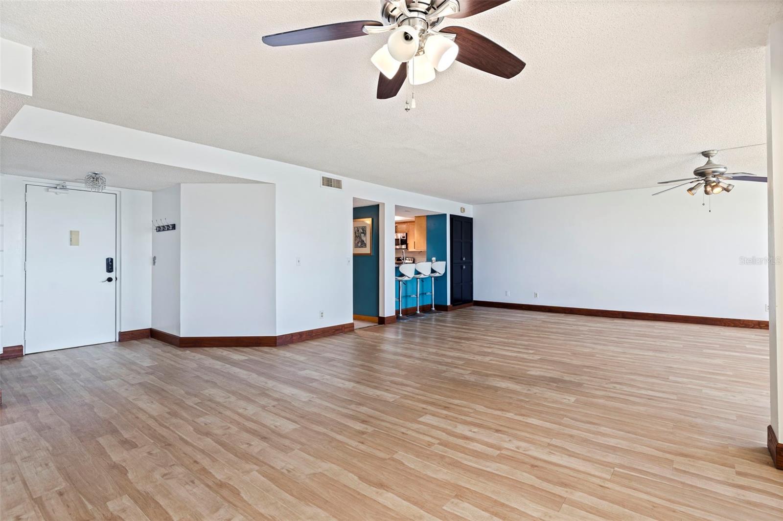 736 ISLAND WAY #504, CLEARWATER BEACH, FL — photo 7